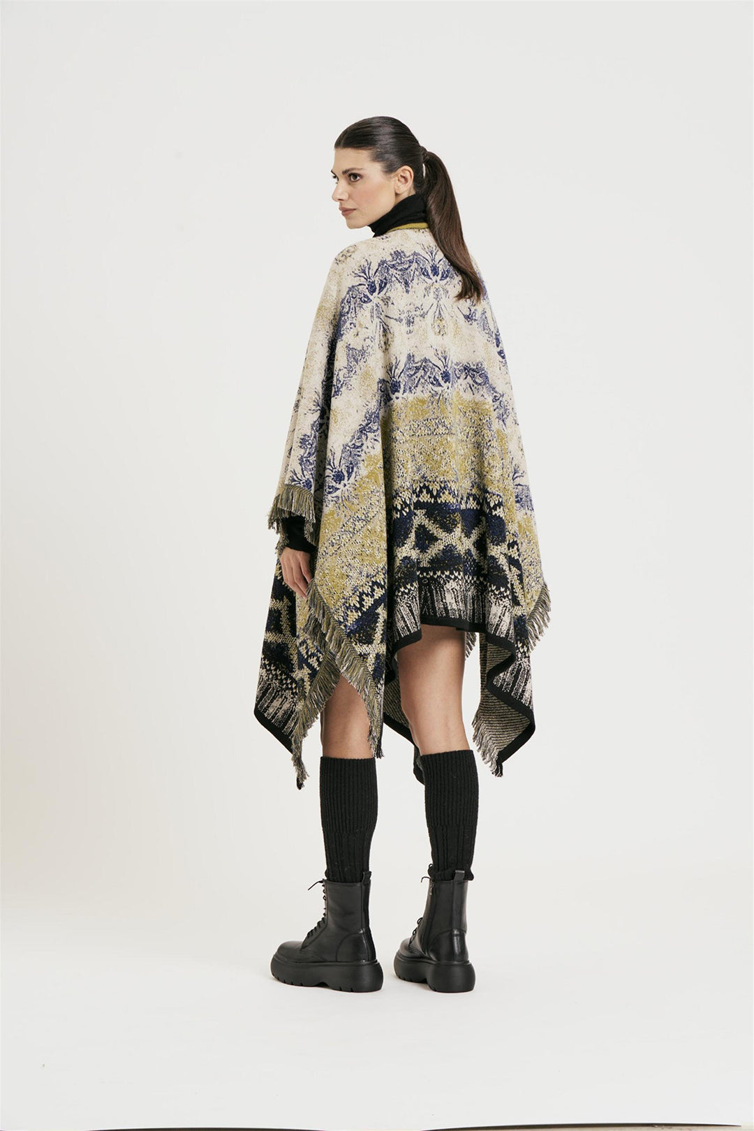 Cozy Geometric Pancho