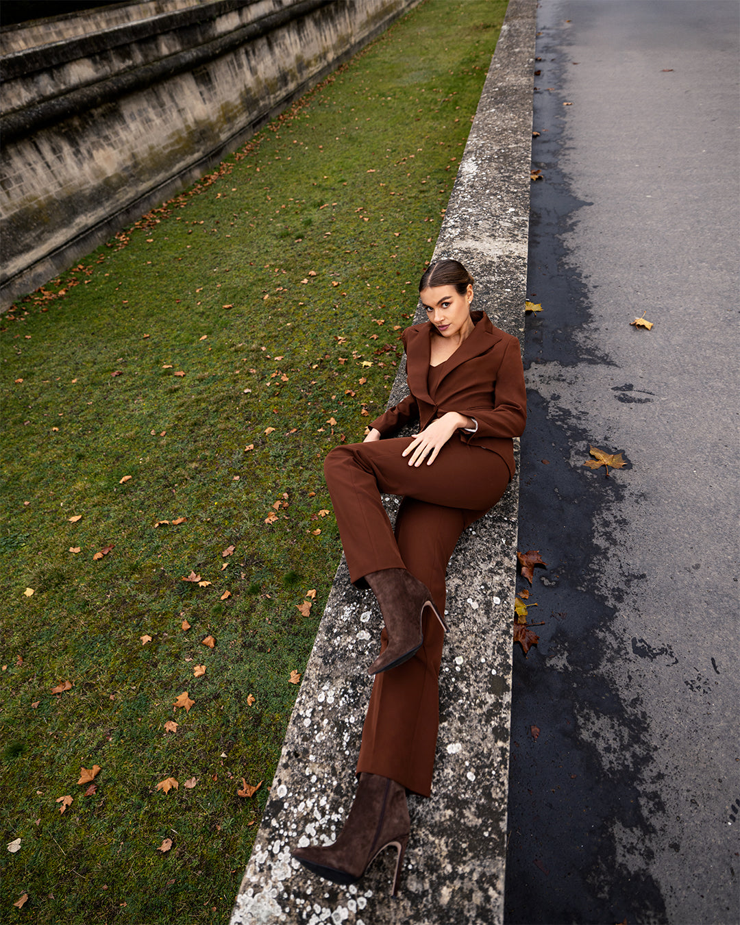 Earth-Toned Structured Blazer