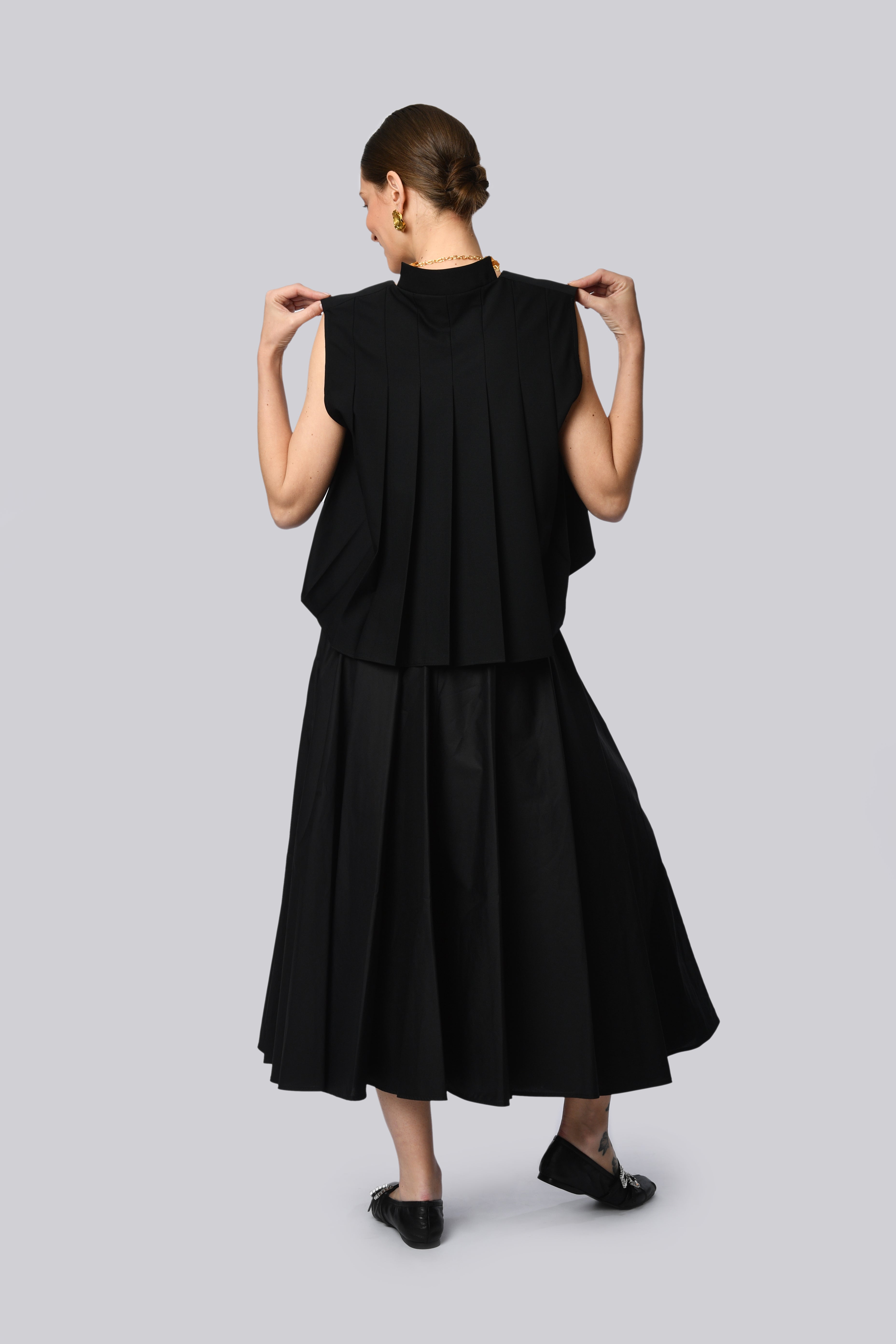 Sleek High-Waisted Midi Skirt