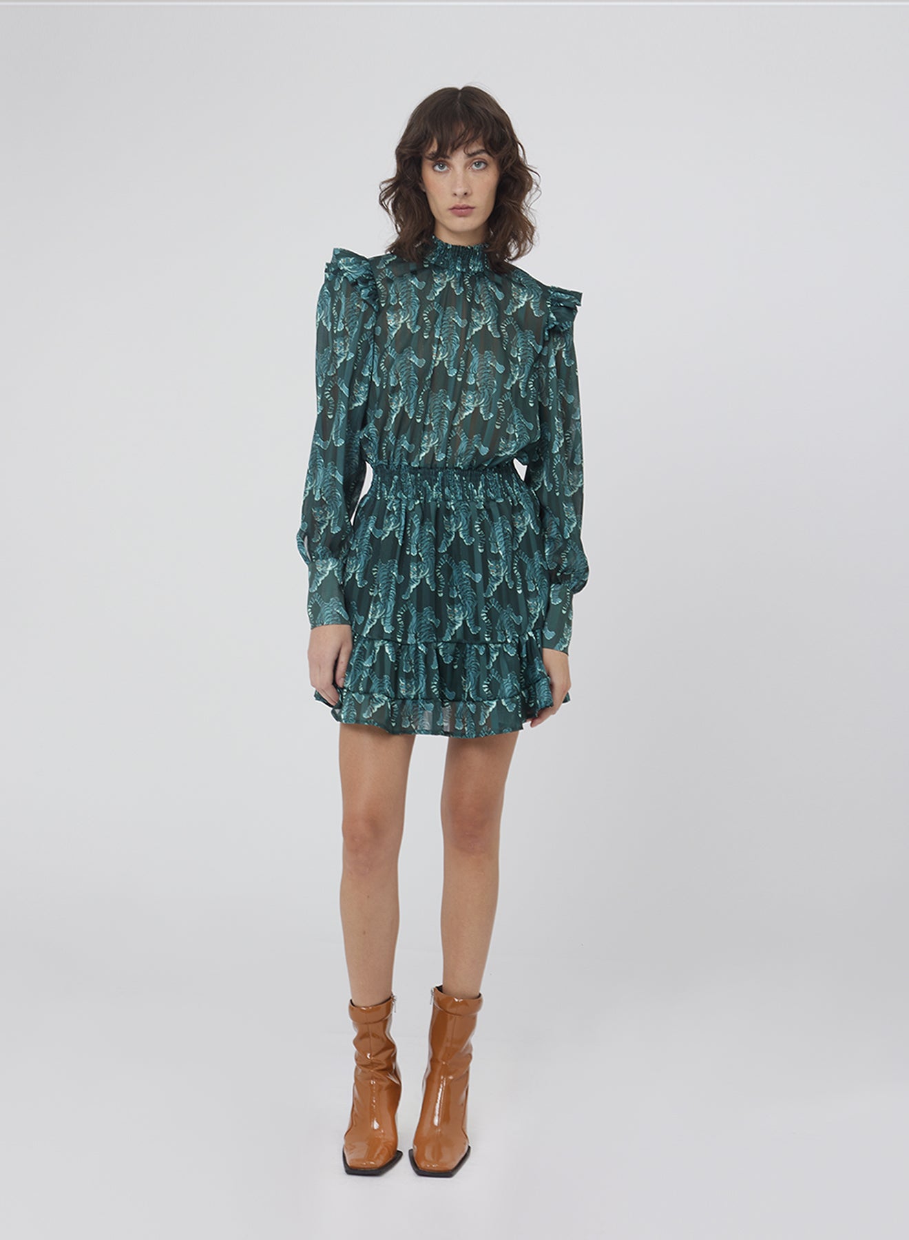 SHORT DRESS WITH TRIMS SI/76