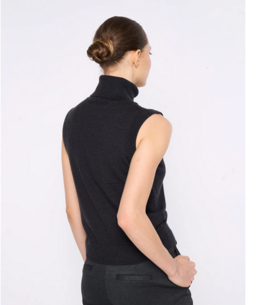 Sleeveless Turtleneck Knit Top