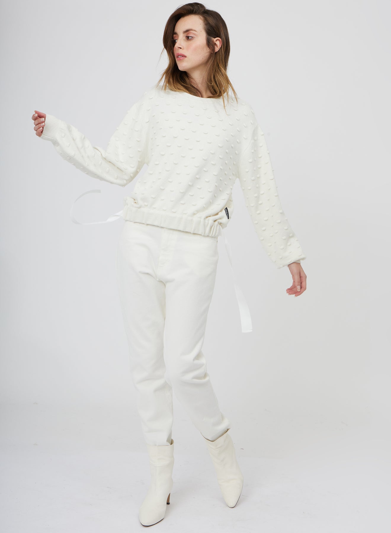 ROUND NECK SWEATER WITH DECORATION SI/42