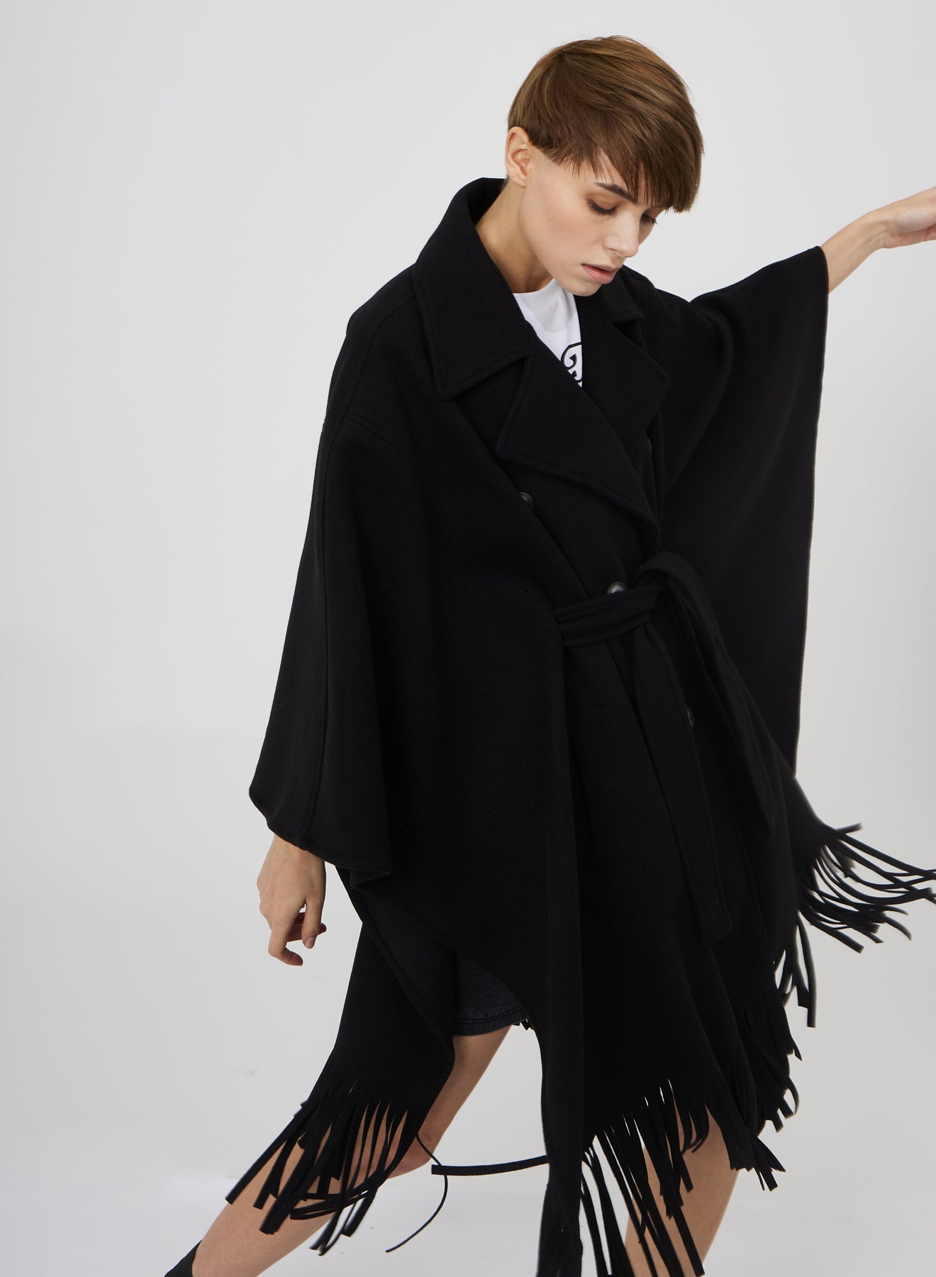 DOUBLE-BREASTED CAPE COAT WITH FRINGES SI/2249