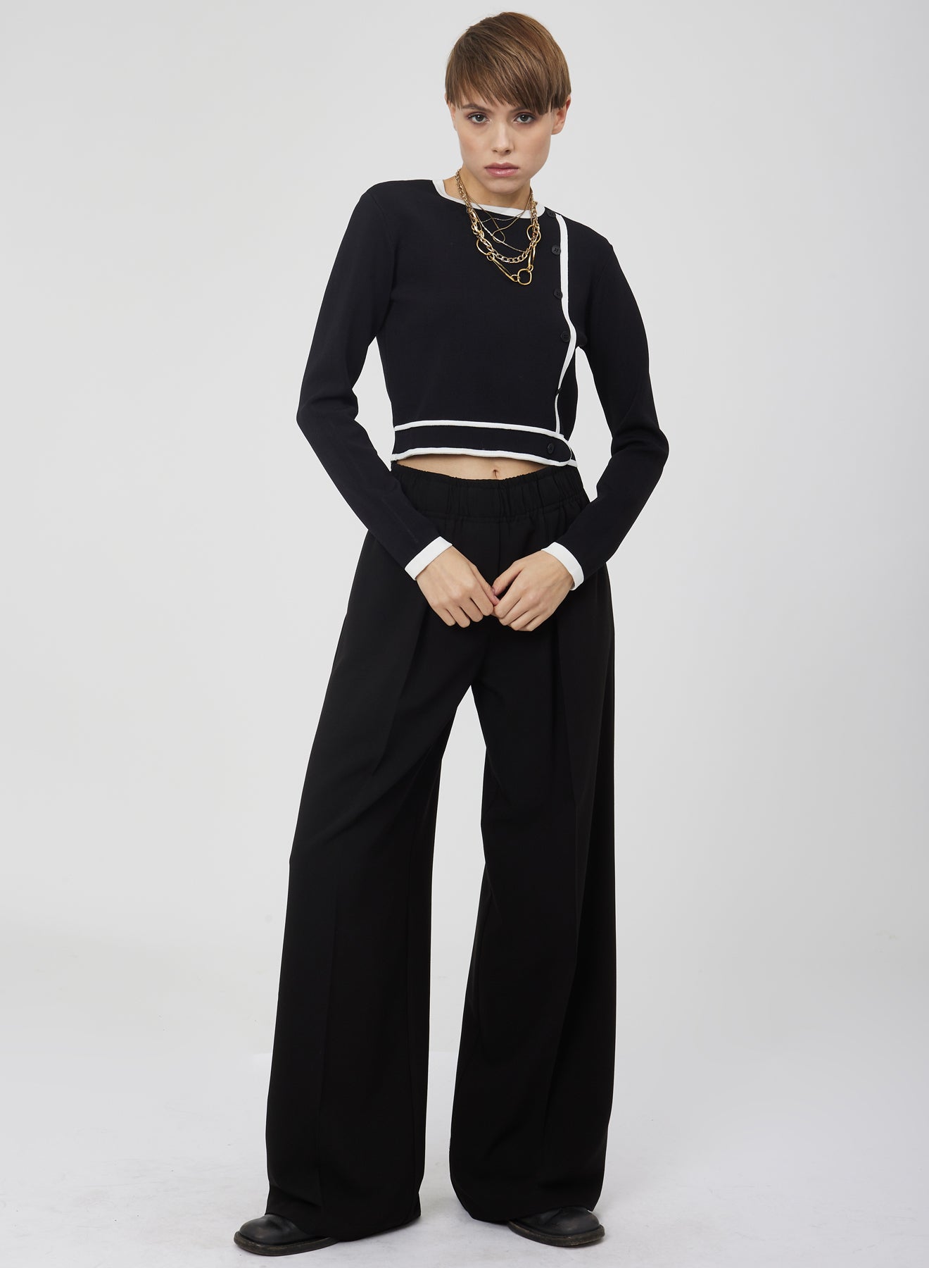 CROPPED SWEATER WITH CONTRASTING HEM SI/2240