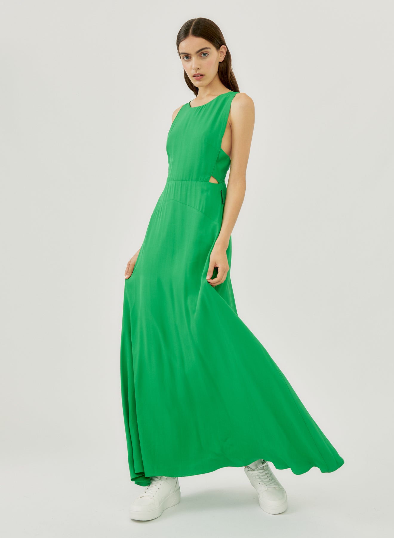 Long Dress With Neckline On The Back Si/2471